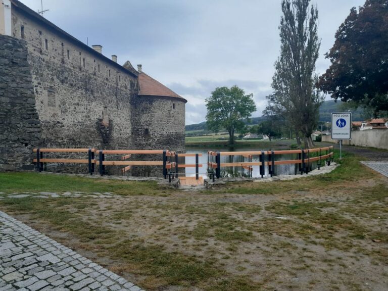 NKP hrad Švihov – obnova vodního příkopu