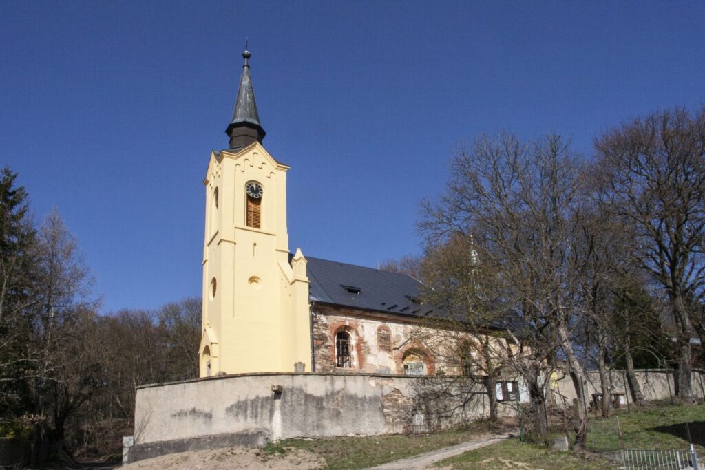 Kostel sv. Jiří v Lukové