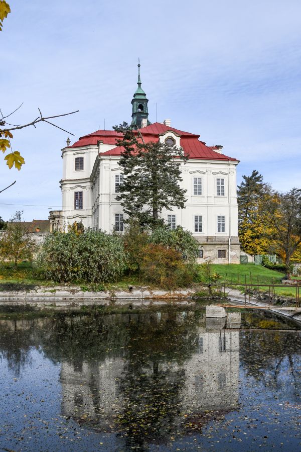 Zámek Trpísty - postupná obnova